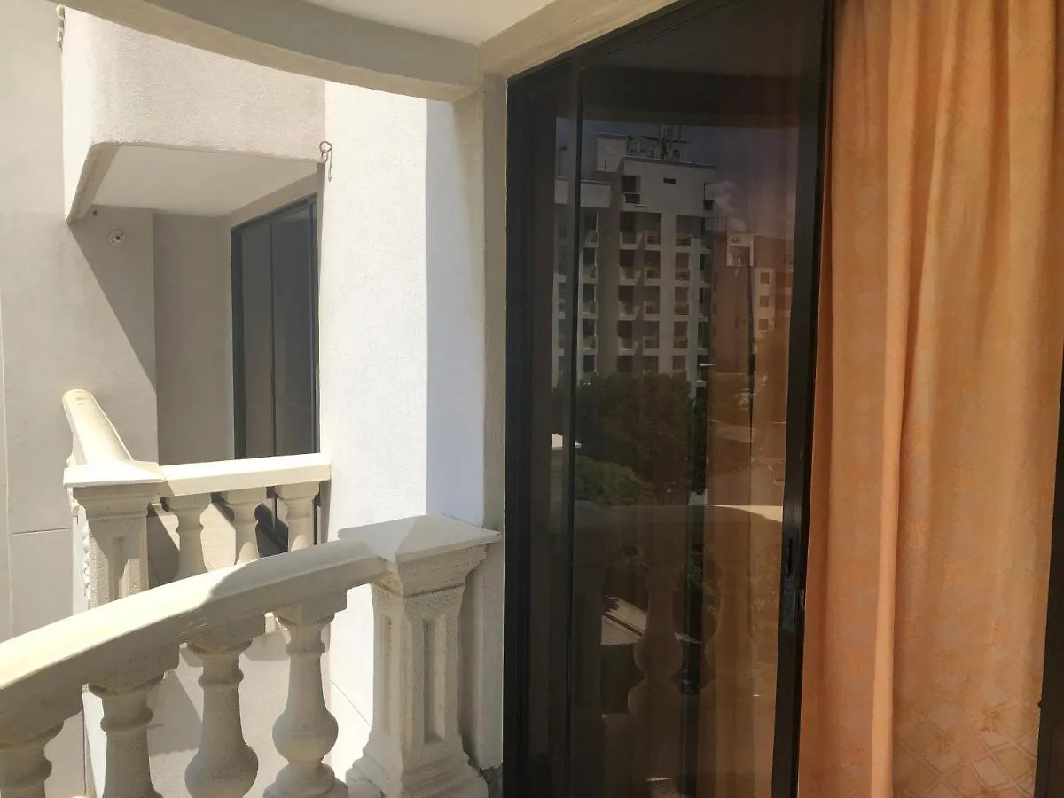سانتا مارتا Aparta Hotel Roca Marina 2*, سانتا مارتا كولومبيا